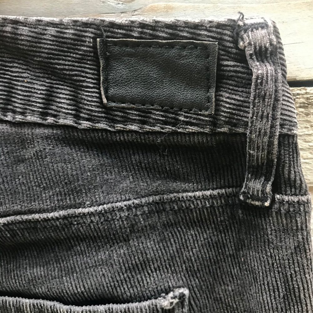 BDG BLACK CORDUROY SIZE 26 - Picture 6 of 6